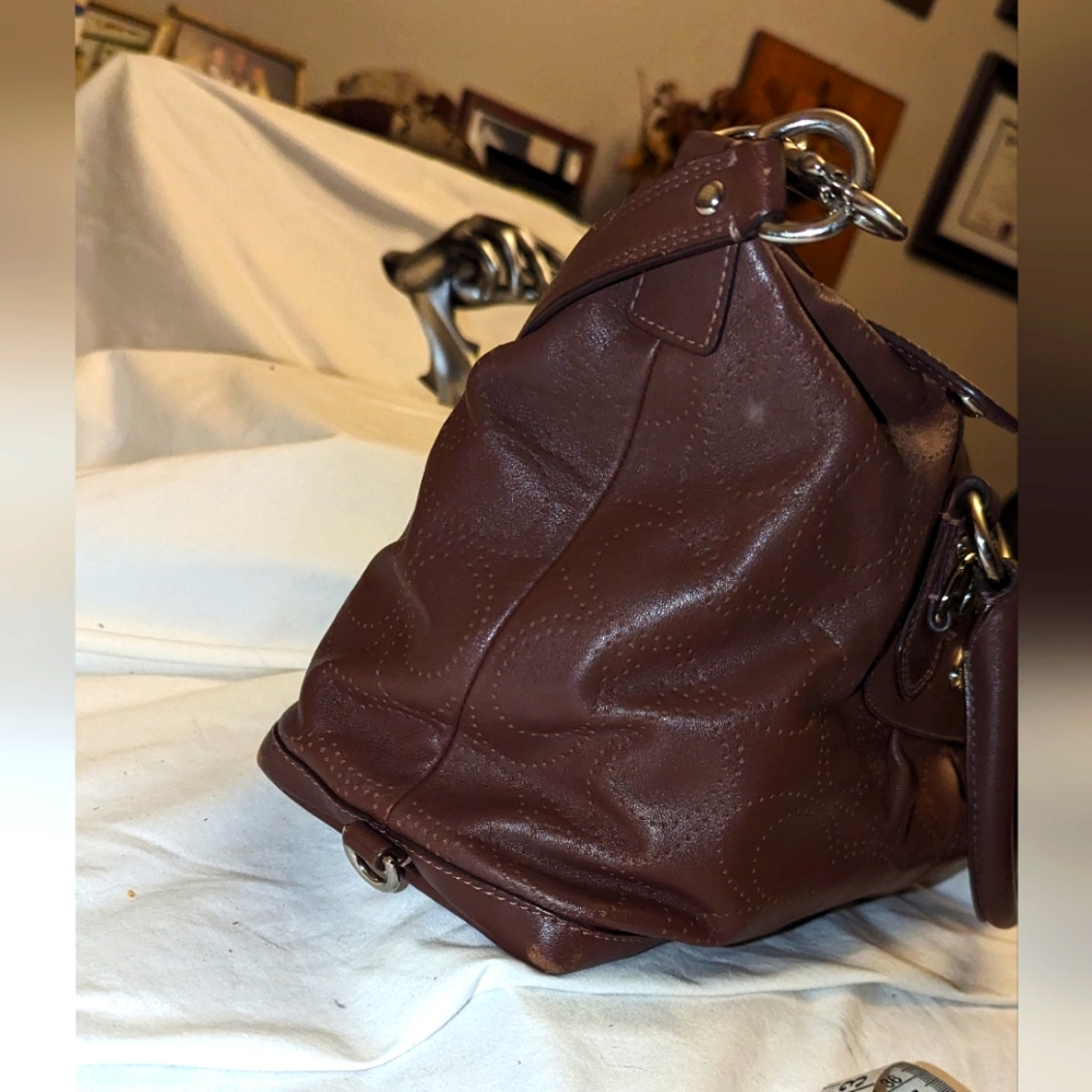 Beautiful Brown Leather Coach Bag - Picture 2 of 9